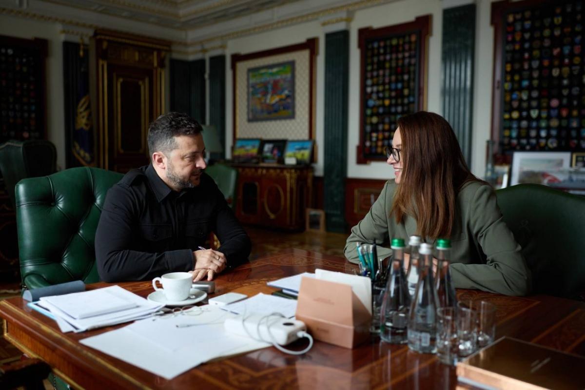Володимир Зеленський і Юлія Свириденко під час зустрічі