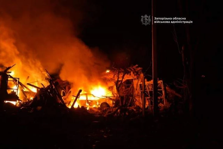 Наслідки ракетного удару по металургійному комбінату «Запоріжсталь» у Запоріжжі