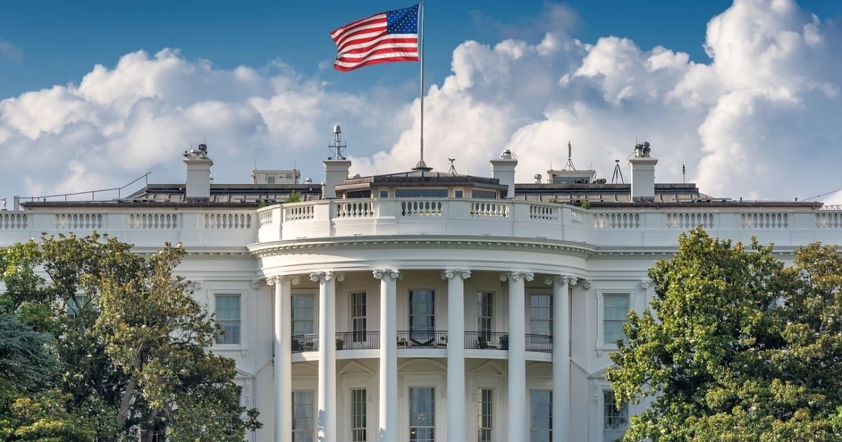 Президент США Дональд Трамп під час спілкування із журналістами у Білому домі